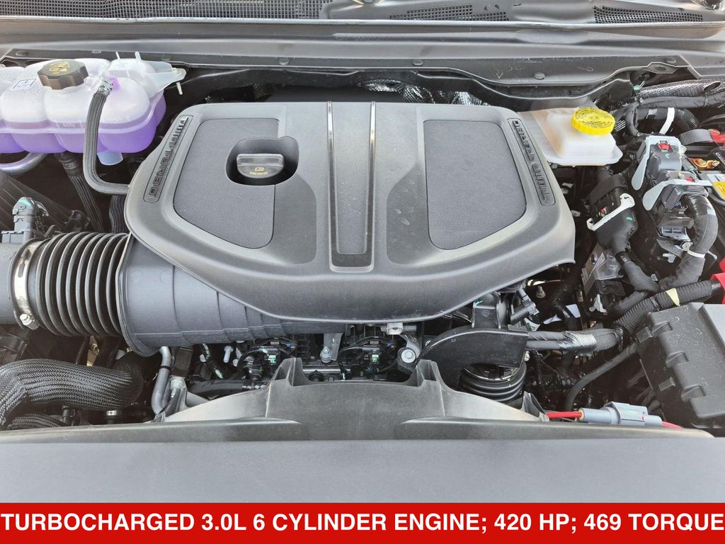 Thumbnail: 2026 RAM 1500 - 9