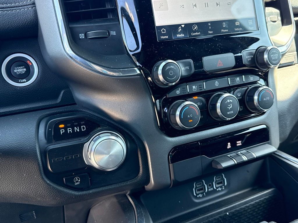 Thumbnail: 2024 RAM 1500 - 21