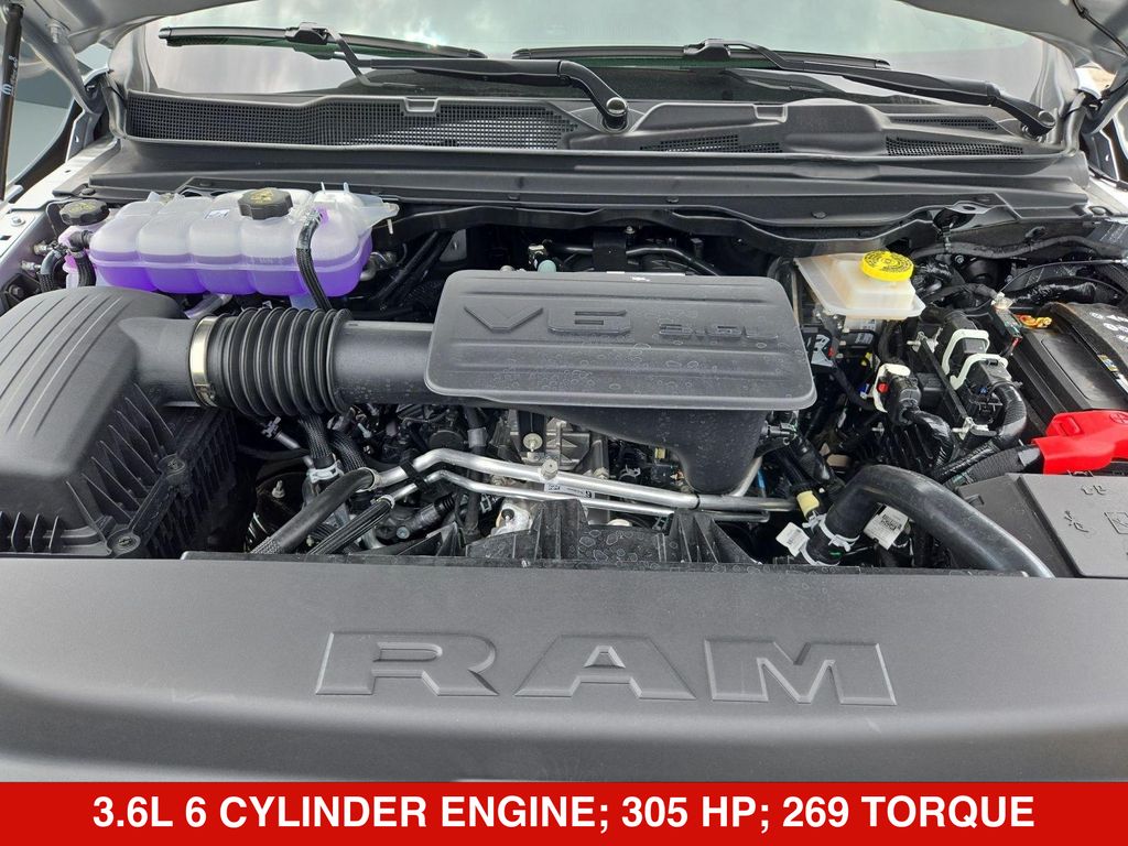 Thumbnail: 2026 RAM 1500 - 9