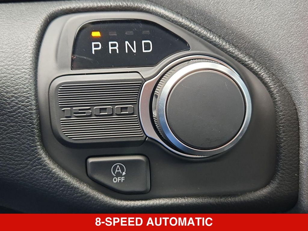 Thumbnail: 2026 RAM 1500 - 33