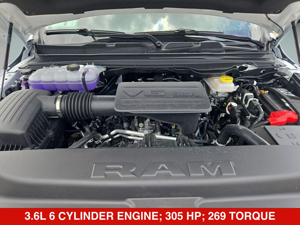 Thumbnail: 2026 RAM 1500 - 9
