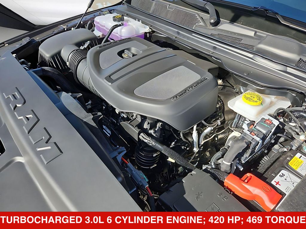 Thumbnail: 2026 RAM 1500 - 9