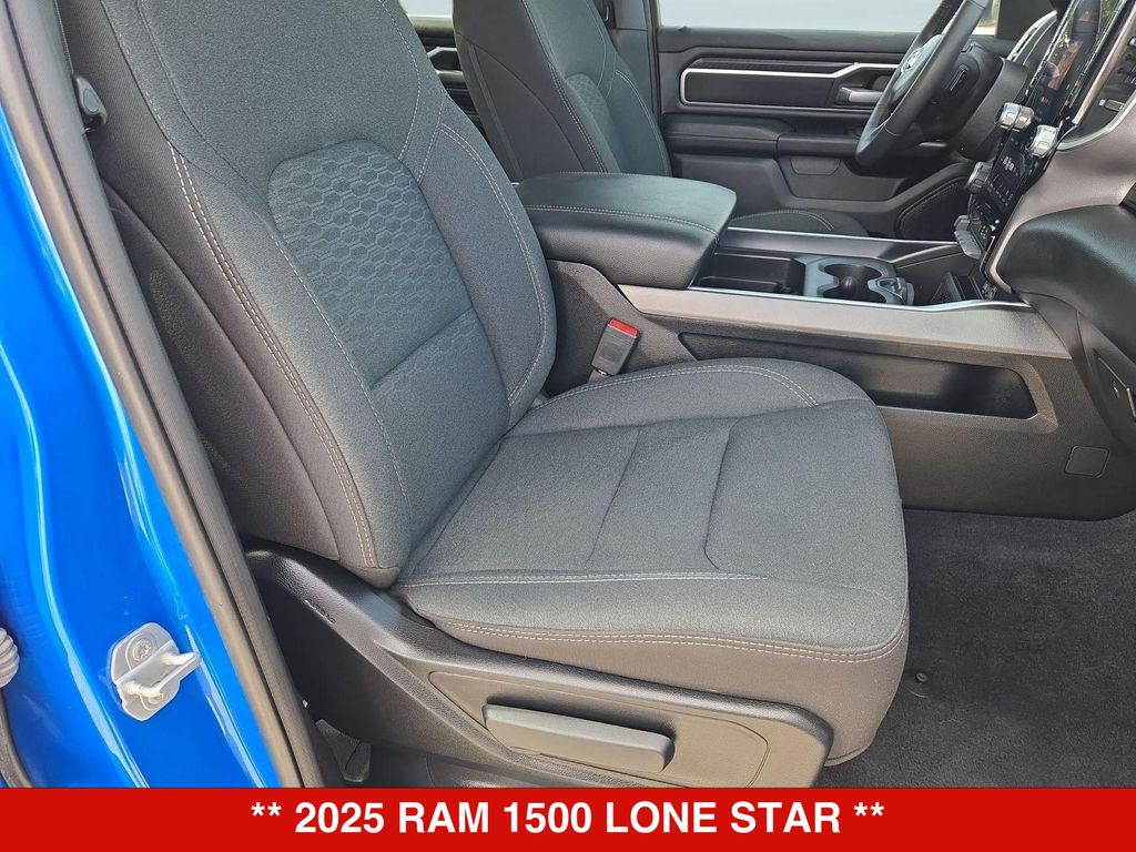 Thumbnail: 2025 RAM 1500 - 11