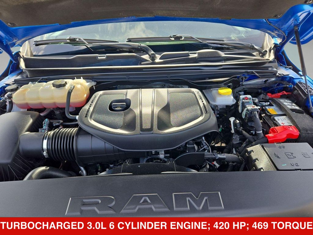 Thumbnail: 2025 RAM 1500 - 8