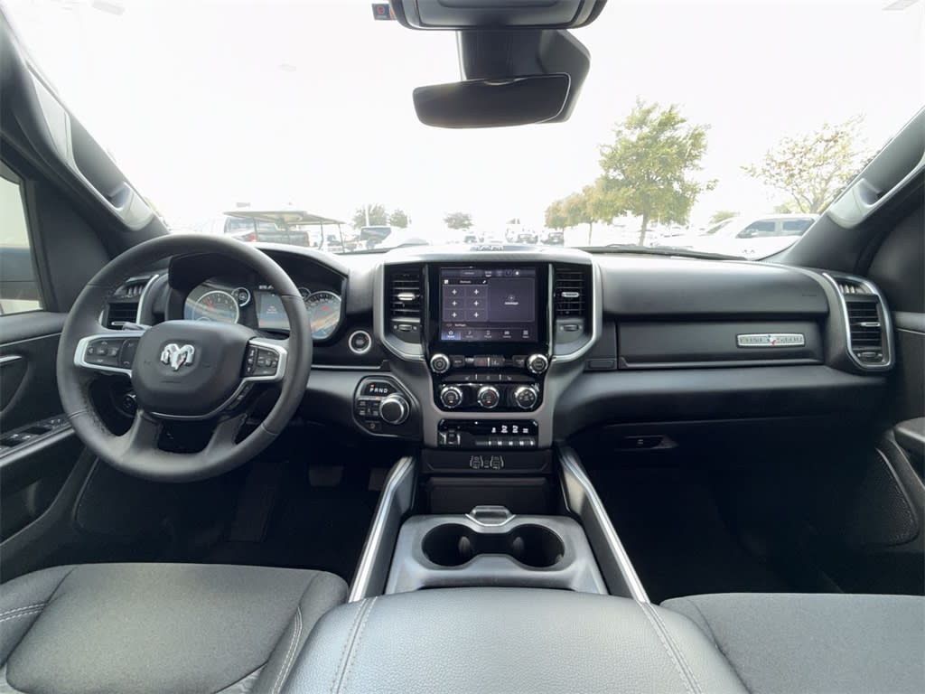 Thumbnail: 2025 RAM 1500 - 9