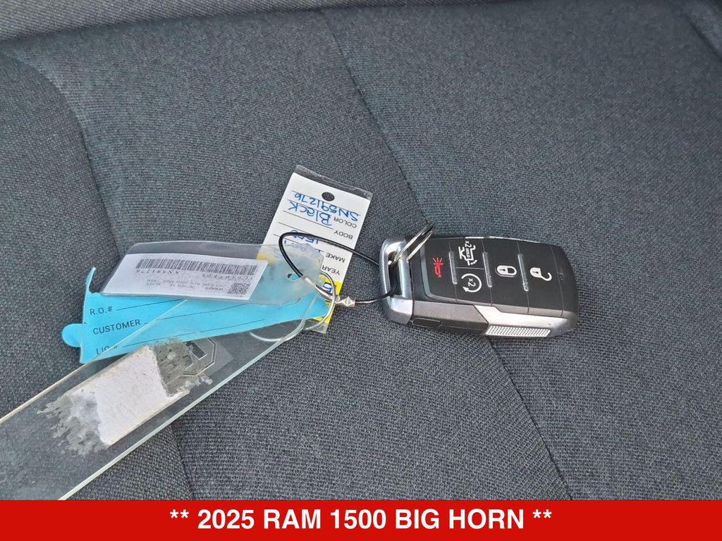Thumbnail: 2025 RAM 1500 - 17