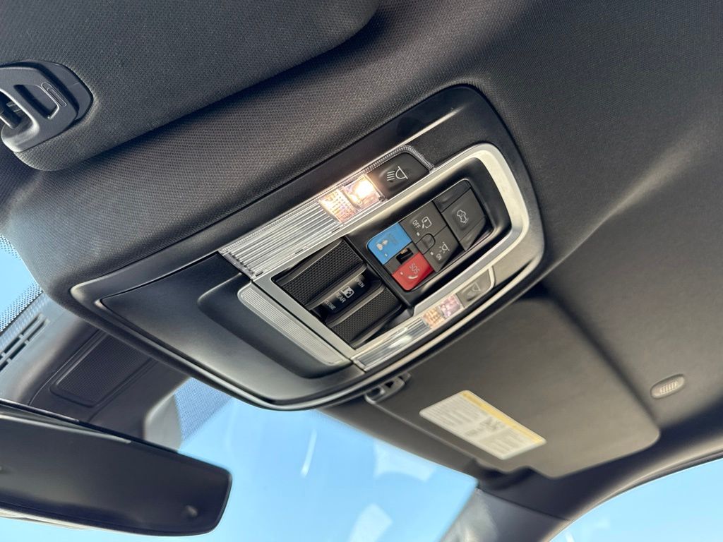 Thumbnail: 2025 RAM 1500 - 24