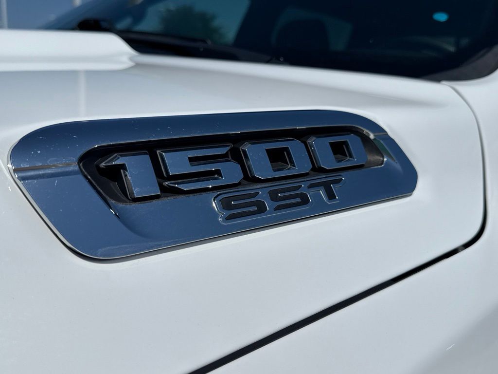 Thumbnail: 2025 RAM 1500 - 7