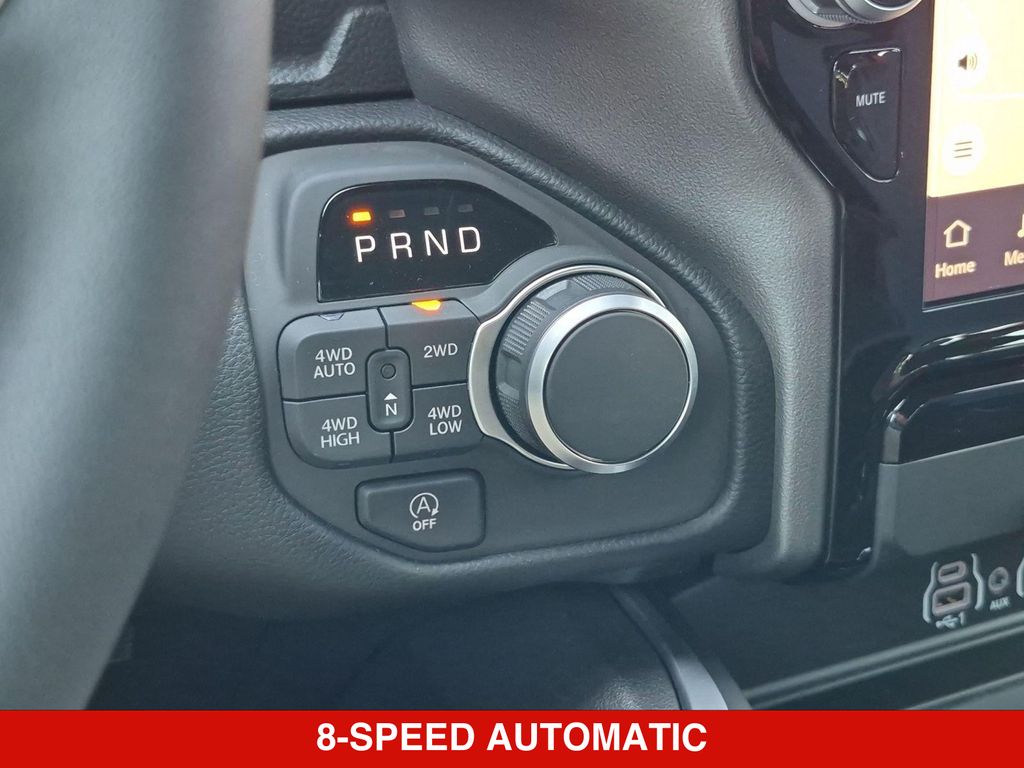 Thumbnail: 2026 RAM 1500 - 33