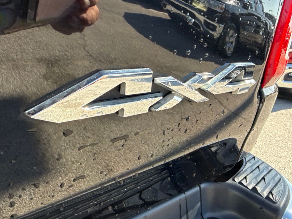 Thumbnail: 2021 RAM 1500 - 18