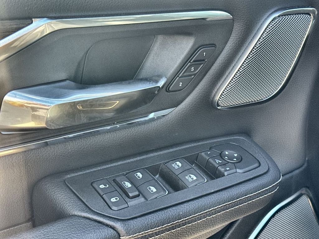 Thumbnail: 2026 RAM 1500 - 24