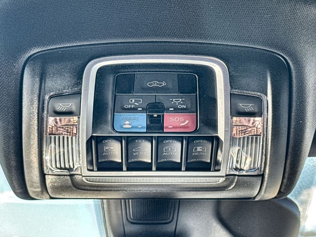 Thumbnail: 2026 RAM 1500 - 22