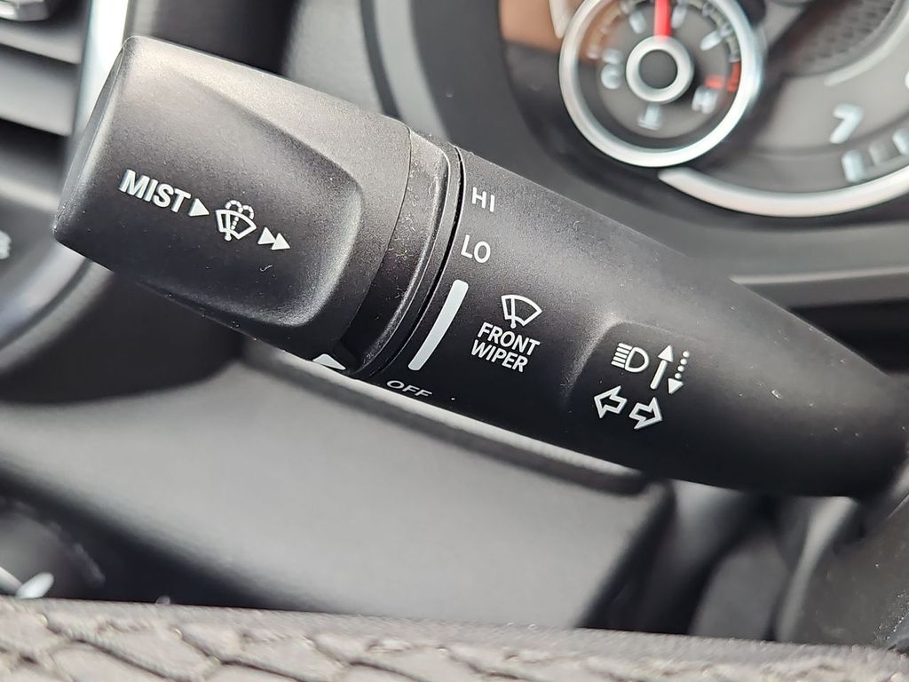 Thumbnail: 2025 RAM 1500 - 31