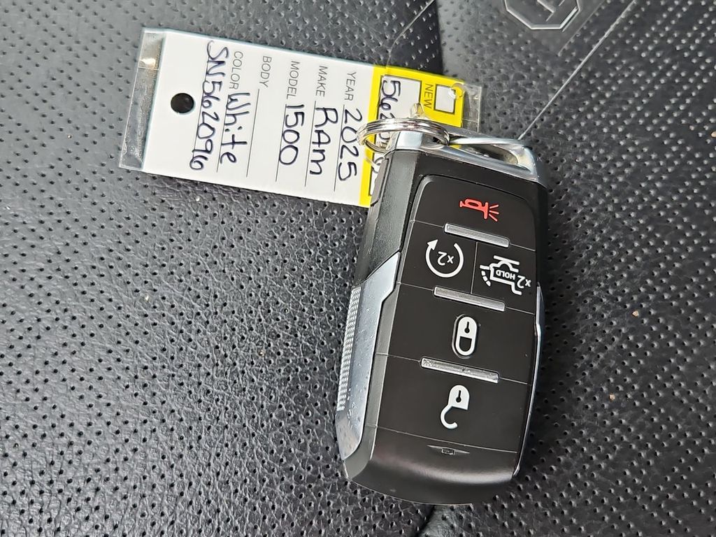 Thumbnail: 2025 RAM 1500 - 17