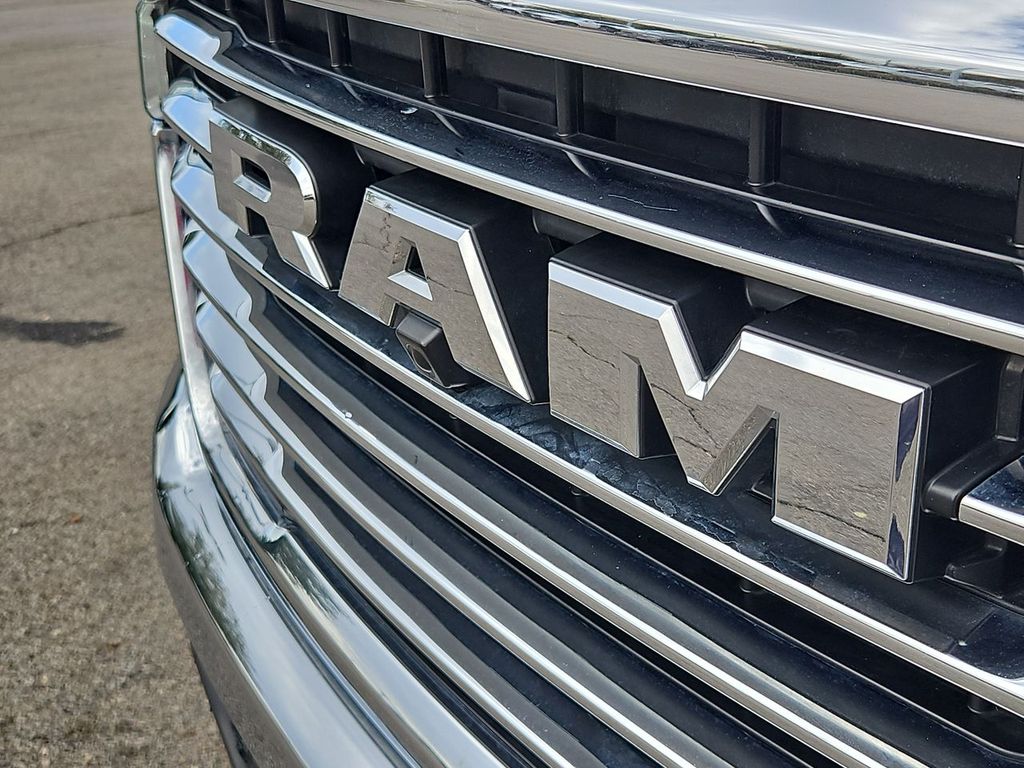 Thumbnail: 2025 RAM 1500 - 7