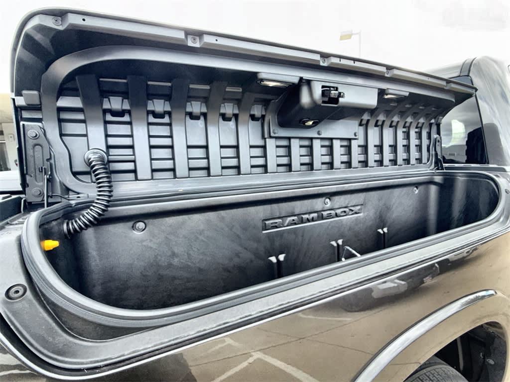 Thumbnail: 2026 RAM 1500 - 26