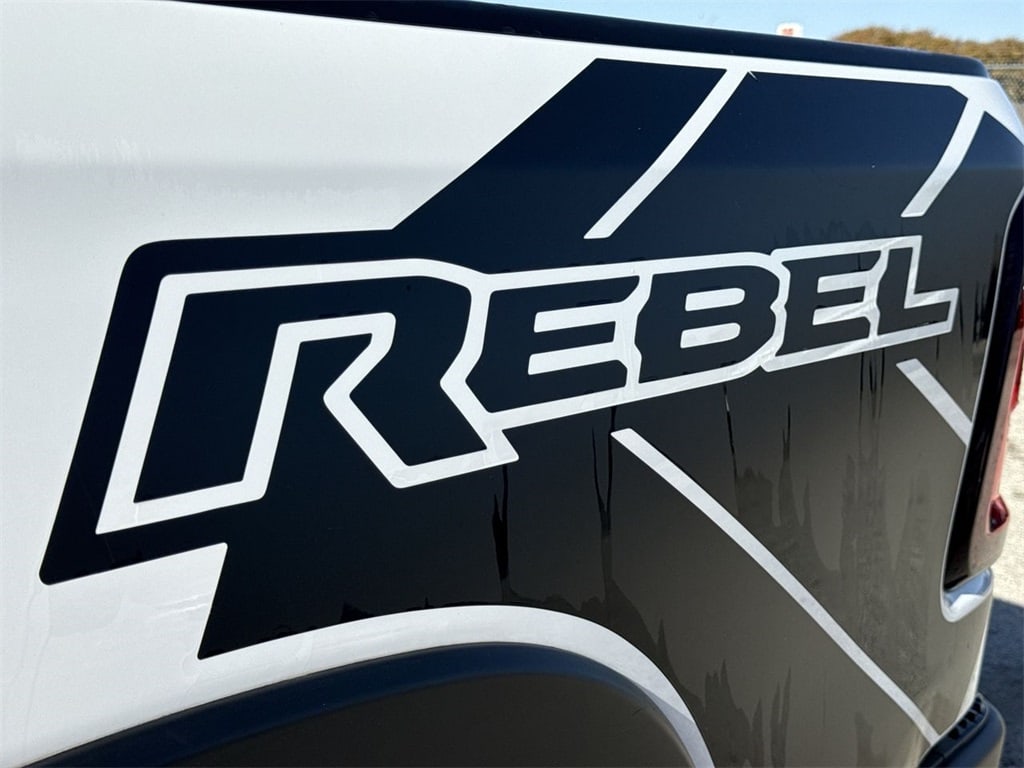 Thumbnail: 2025 RAM 1500 - 19