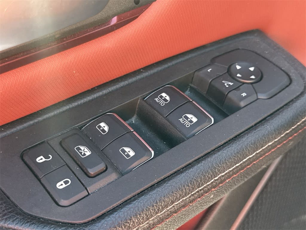 Thumbnail: 2025 RAM 1500 - 24