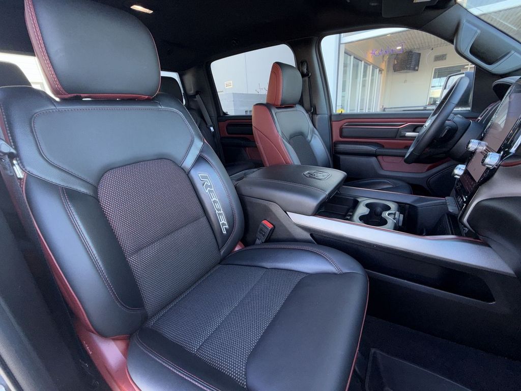 Thumbnail: 2025 RAM 1500 - 11