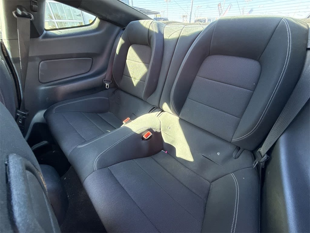 Thumbnail: 2015 Ford Mustang - 12