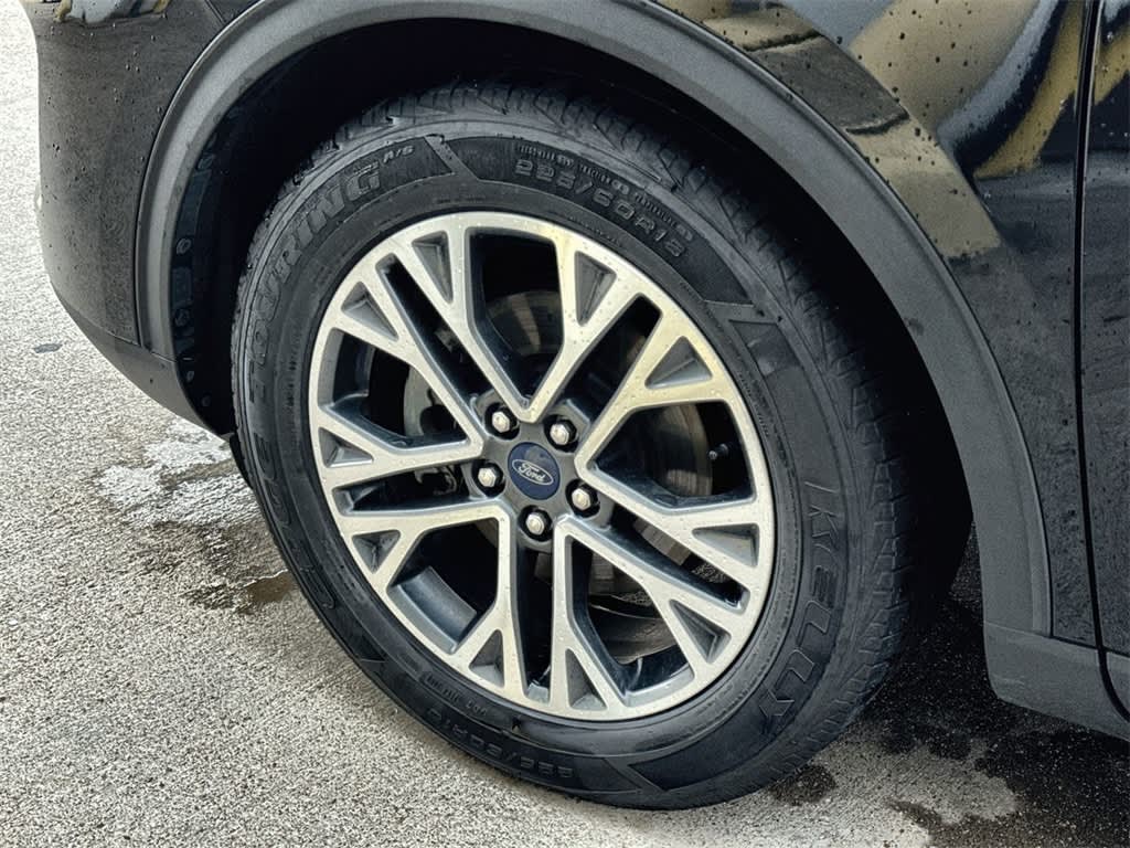 Thumbnail: 2020 Ford Escape - 8