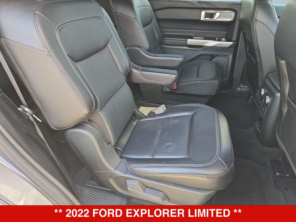 Thumbnail: 2022 Ford Explorer - 25
