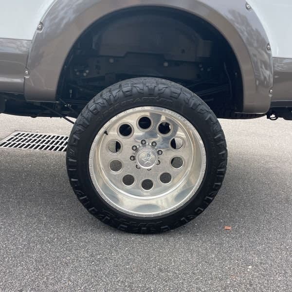 Thumbnail: 2022 Ford F-350 - 17