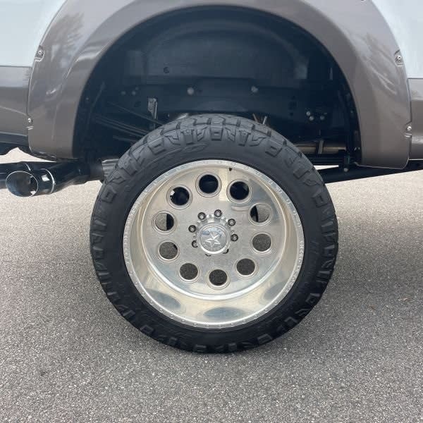 Thumbnail: 2022 Ford F-350 - 16