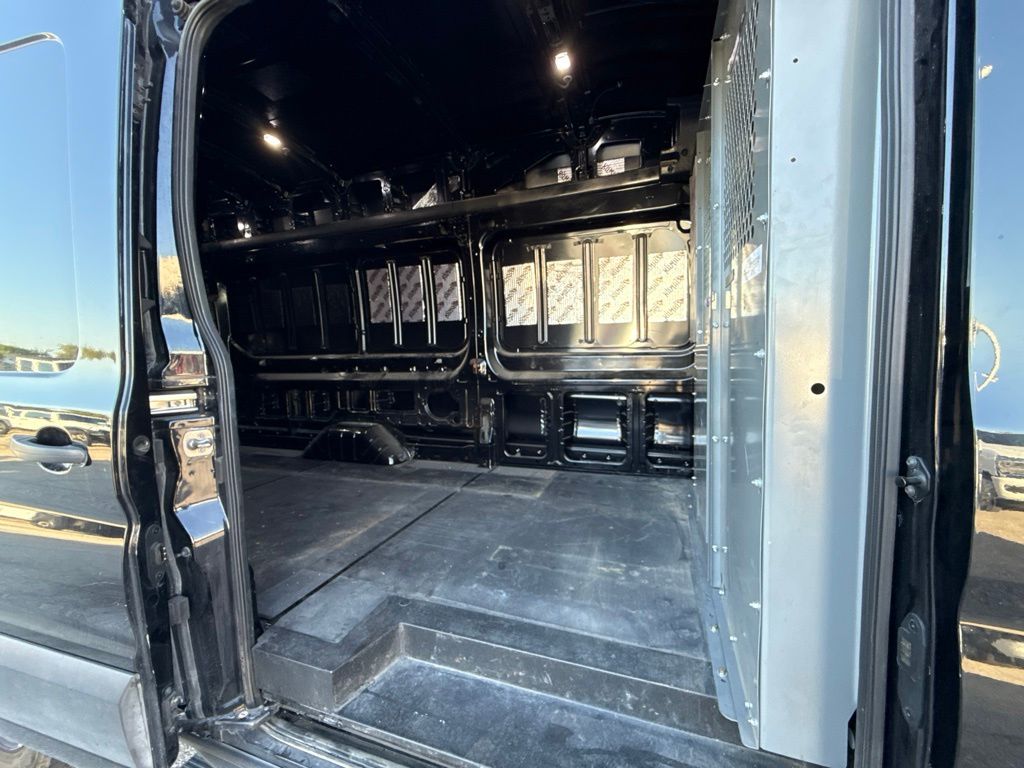 Thumbnail: 2022 Ford Transit Series - 8