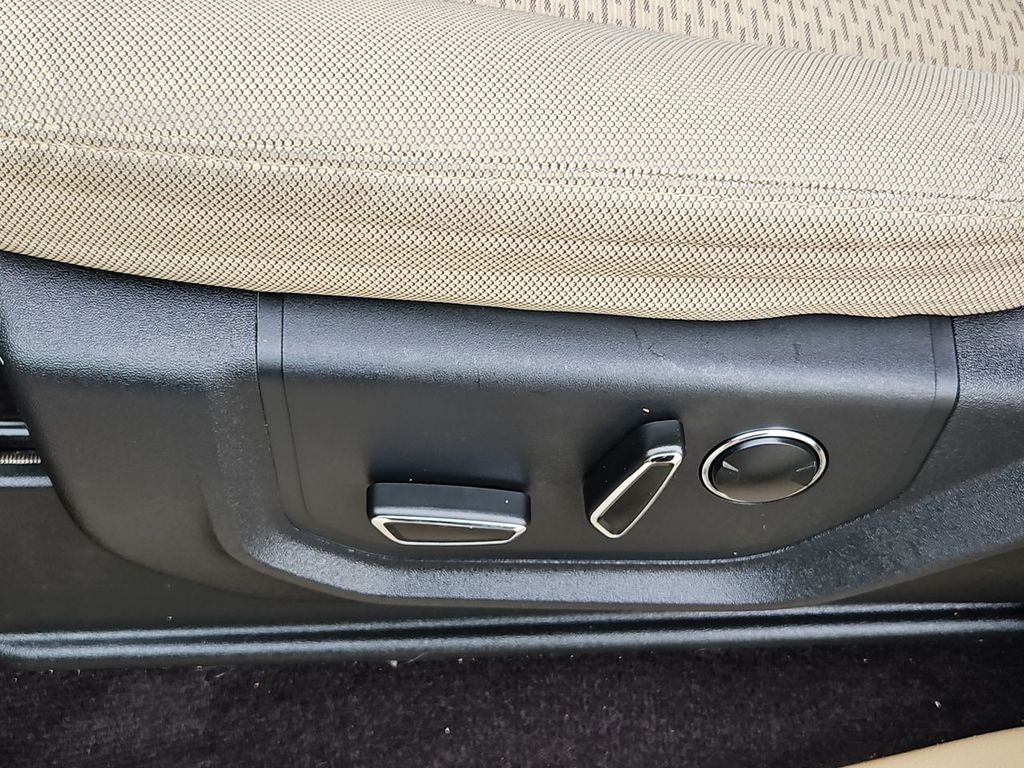 Thumbnail: 2016 Ford F-150 - 25