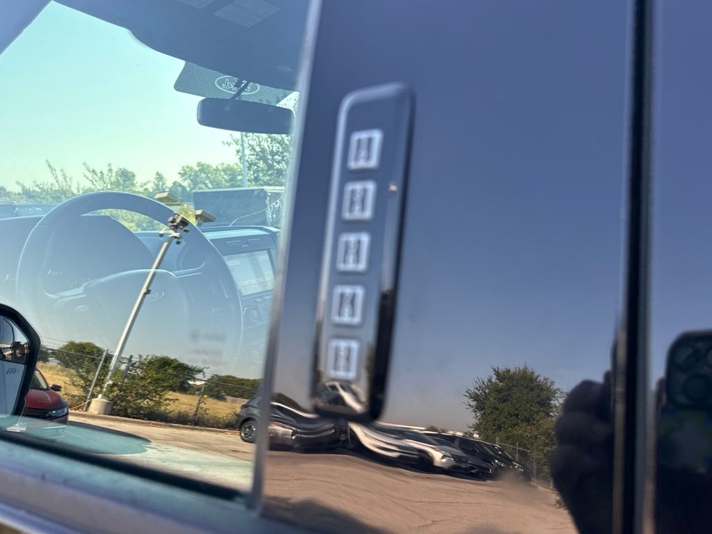 Thumbnail: 2018 Ford F-150 - 9