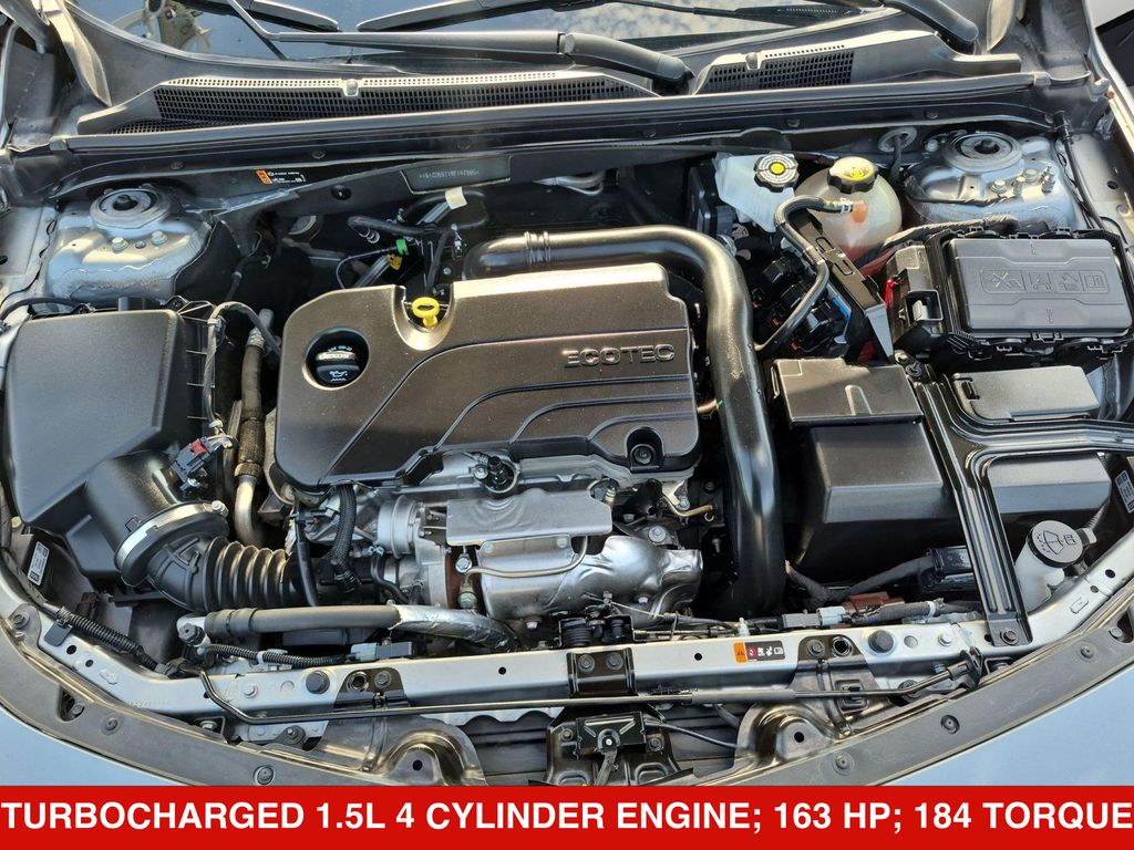 Thumbnail: 2024 Chevrolet Malibu - 9