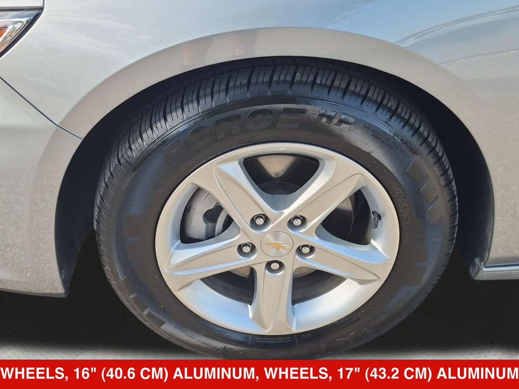 Thumbnail: 2024 Chevrolet Malibu - 8