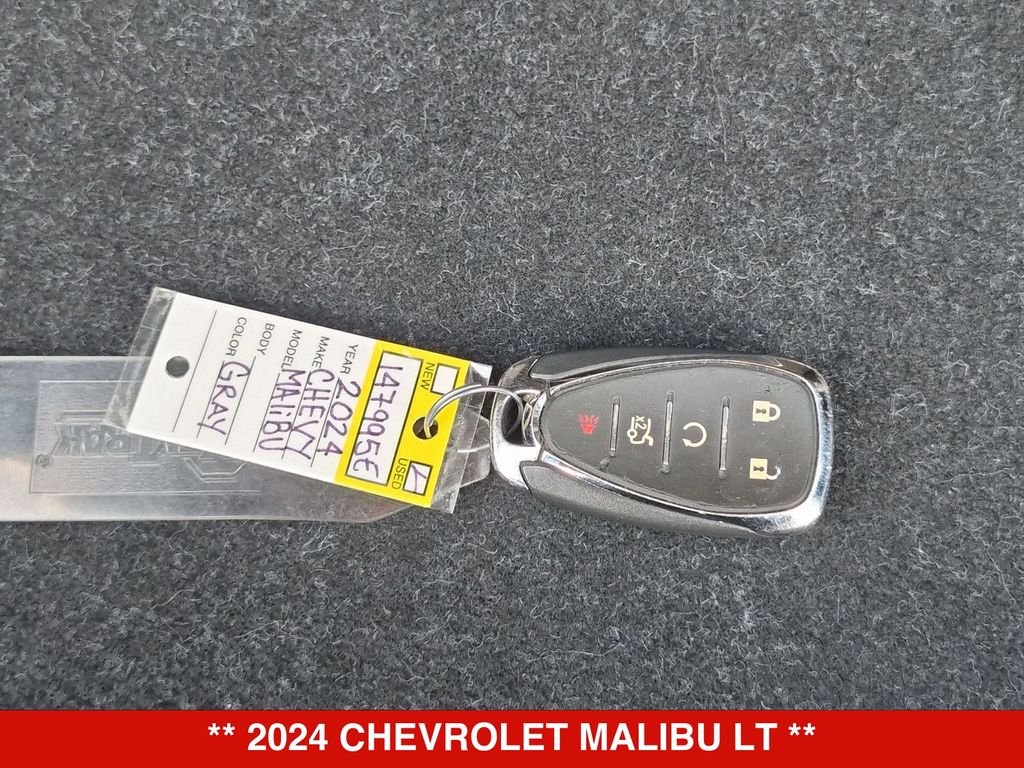 Thumbnail: 2024 Chevrolet Malibu - 18