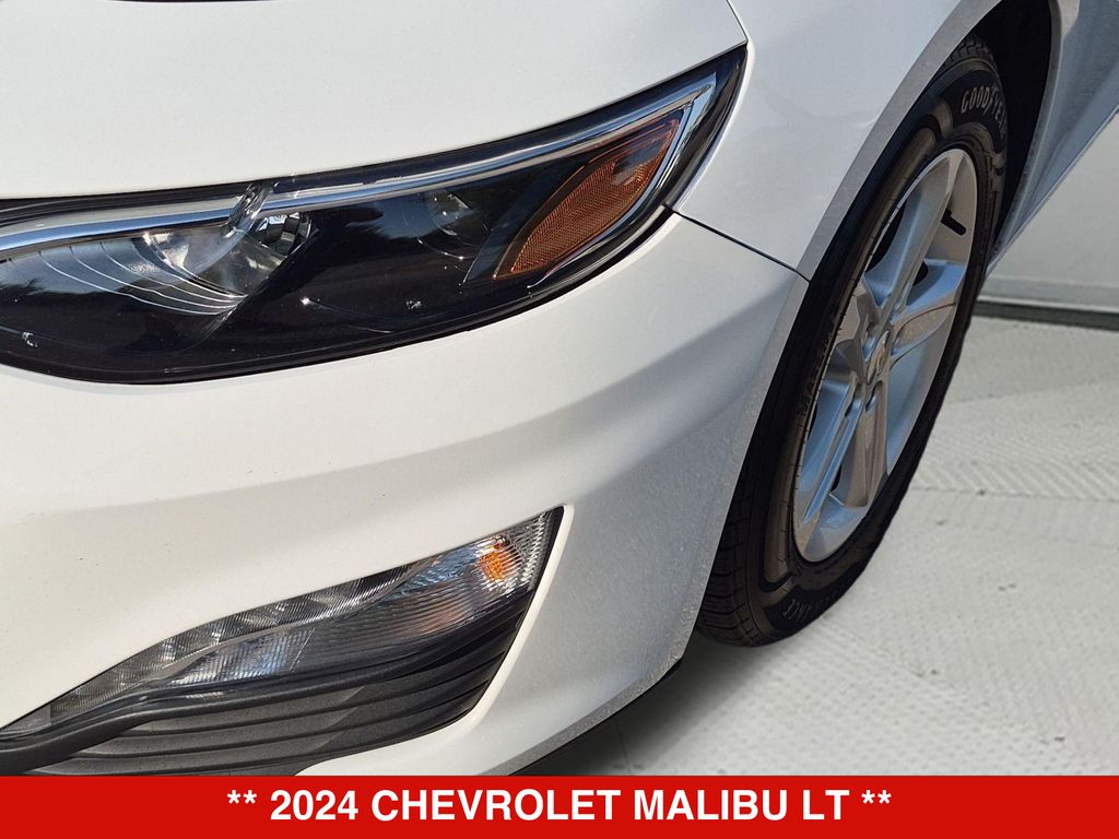 Thumbnail: 2024 Chevrolet Malibu - 23