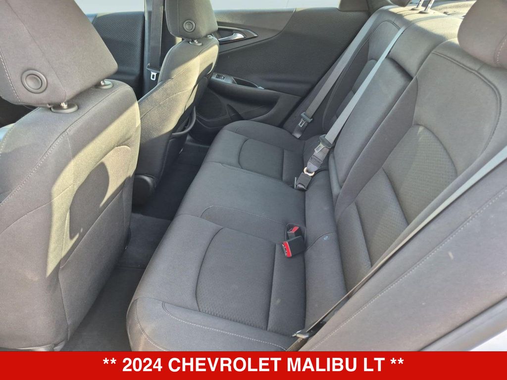 Thumbnail: 2024 Chevrolet Malibu - 25