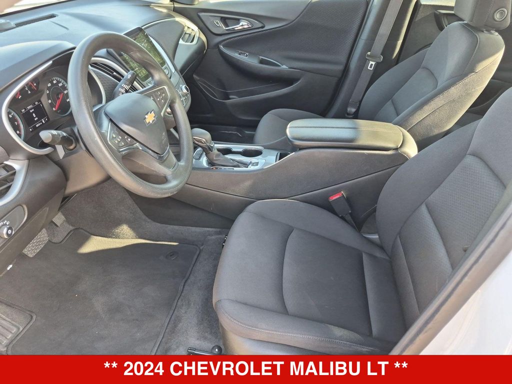 Thumbnail: 2024 Chevrolet Malibu - 10