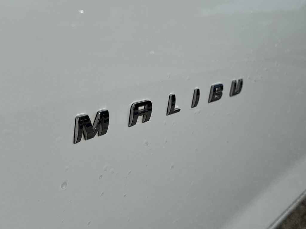 Thumbnail: 2024 Chevrolet Malibu - 7