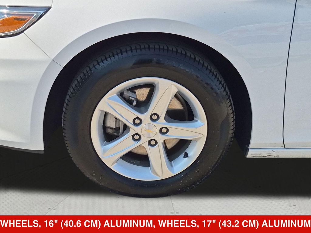 Thumbnail: 2024 Chevrolet Malibu - 8