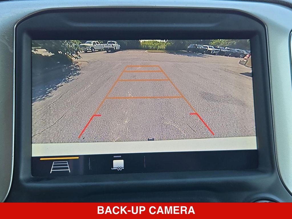 Thumbnail: 2019 Chevrolet Silverado 1500 - 31