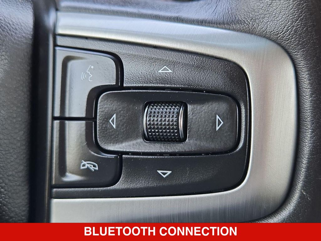 Thumbnail: 2019 Chevrolet Silverado 1500 - 29