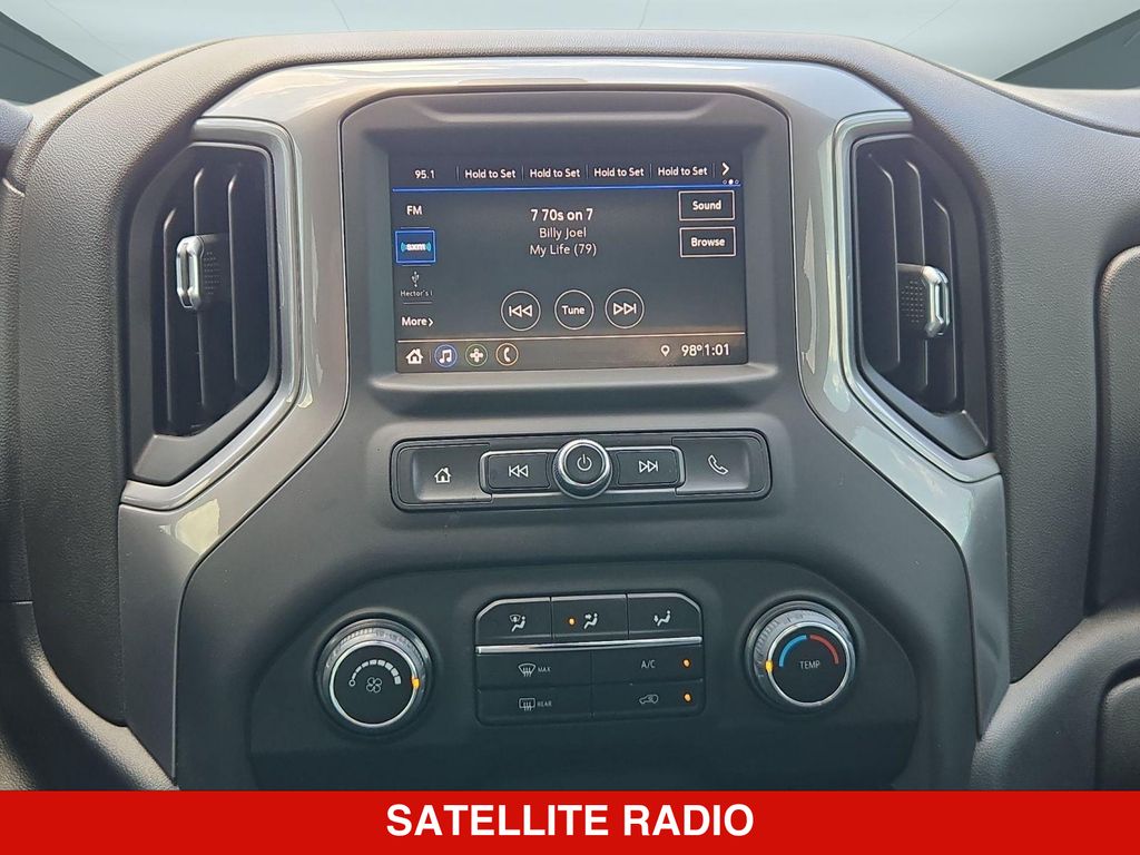 Thumbnail: 2022 Chevrolet Silverado 1500 - 30