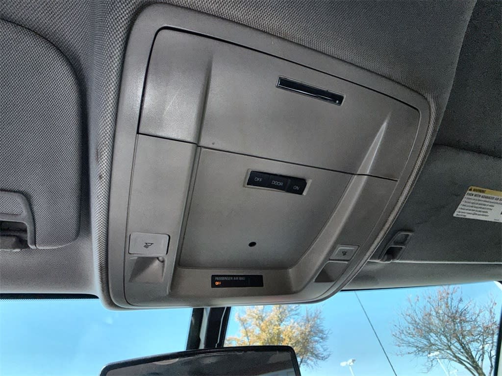 Thumbnail: 2017 Chevrolet Silverado 1500 - 21