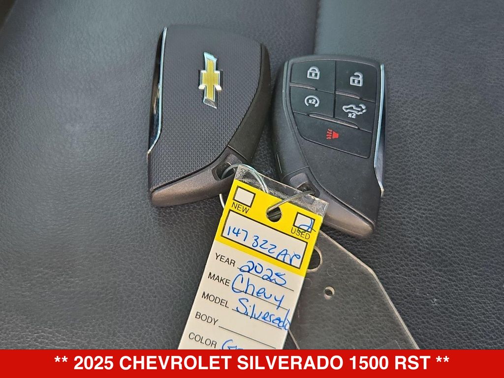 Thumbnail: 2025 Chevrolet Silverado 1500 - 19