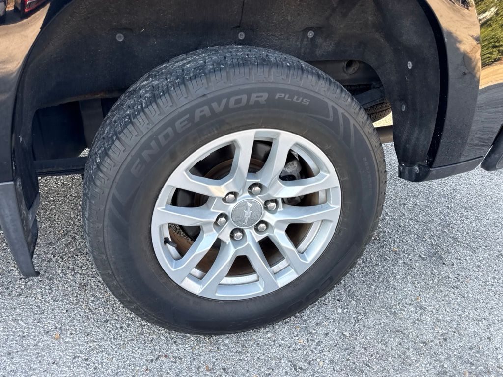 Thumbnail: 2019 Chevrolet Silverado 1500 - 8