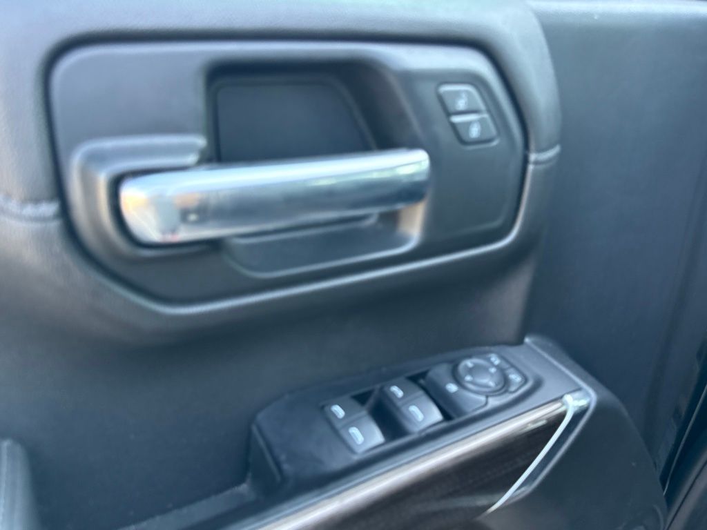 Thumbnail: 2019 Chevrolet Silverado 1500 - 19