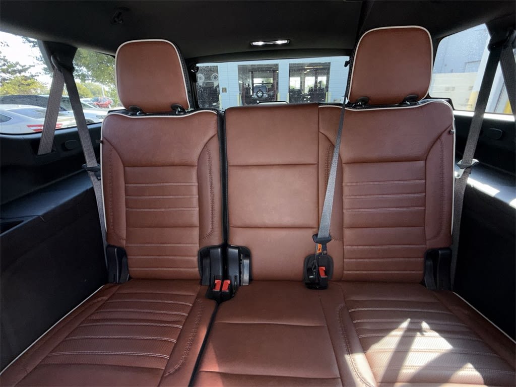 Thumbnail: 2023 GMC Yukon XL - 19