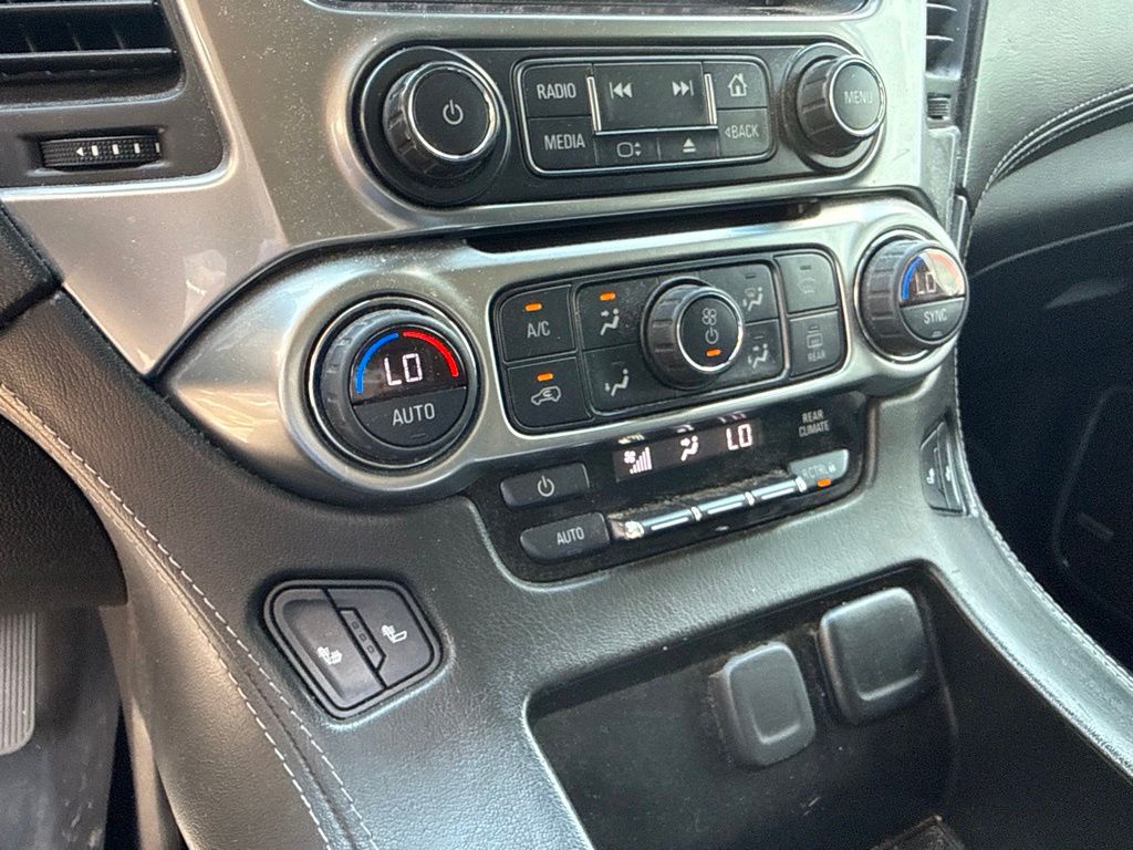 Thumbnail: 2020 Chevrolet Tahoe - 24