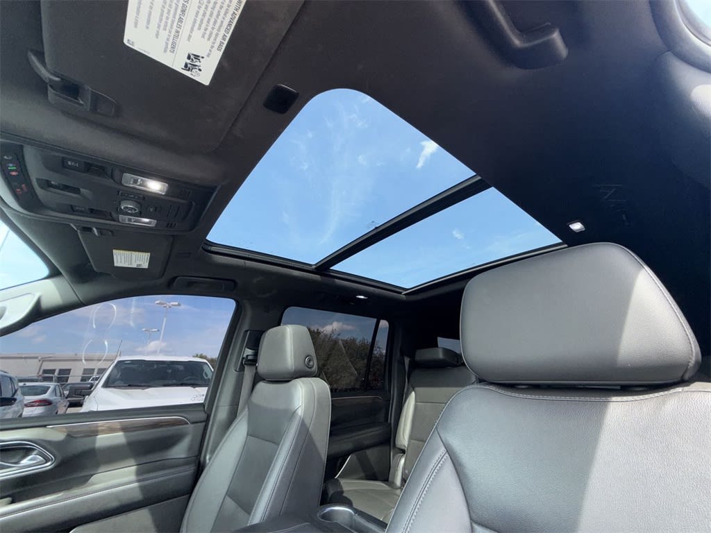 2022 Chevrolet Suburban 1500 Z71 27