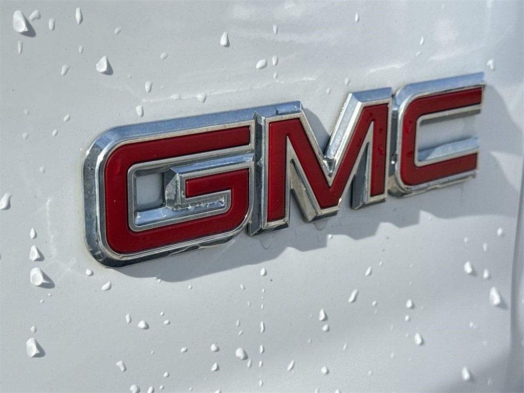 Thumbnail: 2023 GMC Savana - 6